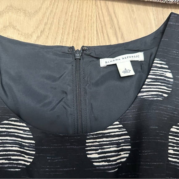 BANANA REPUBLIC | Black Polka Dot Dress | Size 4 - Picture 4 of 4